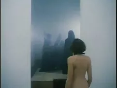 黒人女性振る彼女のお尻、おっぱい踊り 一 ...